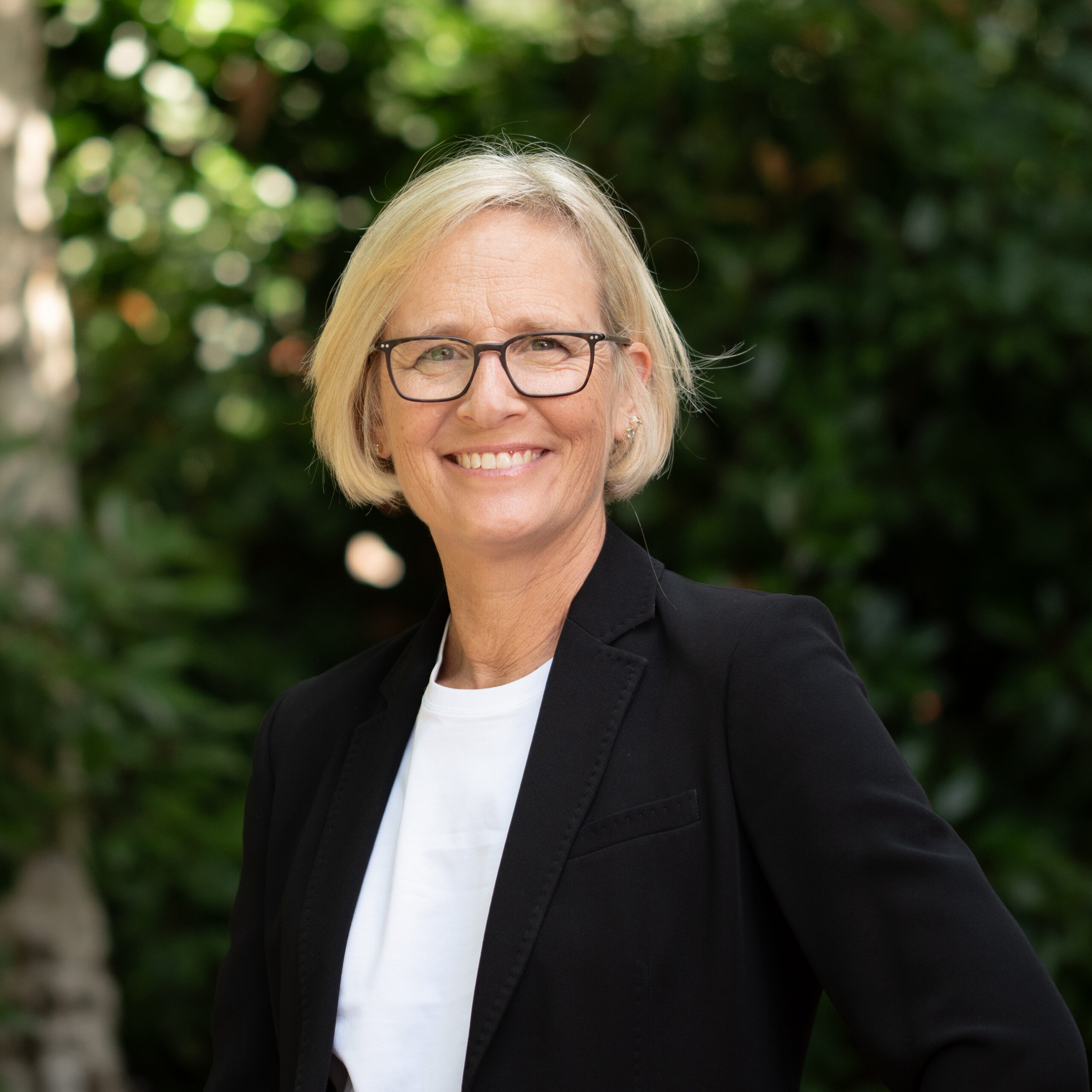 Leslie Askew, Project Manager